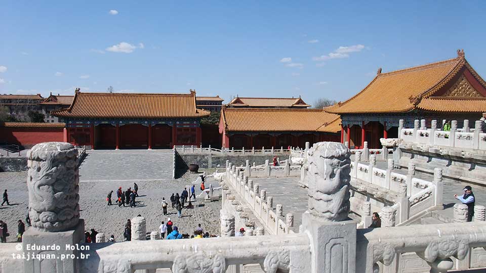 Resultado de imagem para beijing canal fluvial dentre da cidade proibida